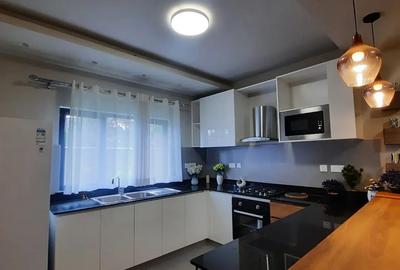 3 Bed Apartment with En Suite in Kileleshwa