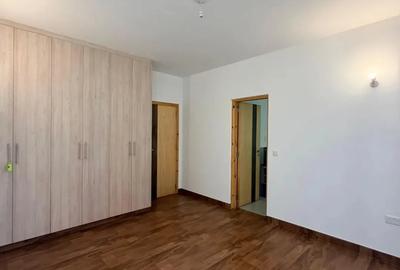 3 Bed Apartment with En Suite at Mandera Road - 3