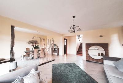 5 Bed Townhouse with En Suite in Kiambu Road
