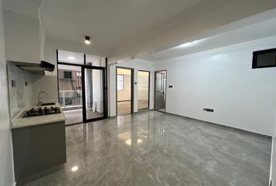1 Bed Apartment with Gym in Kilimani - 2