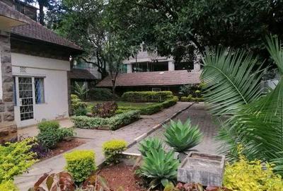 7 Bed House with En Suite at Kilimani