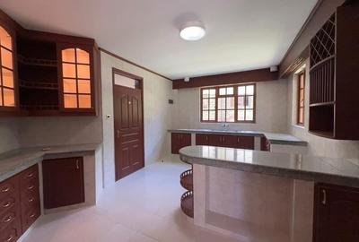 4 Bed Townhouse with En Suite at James Gichuru - 3
