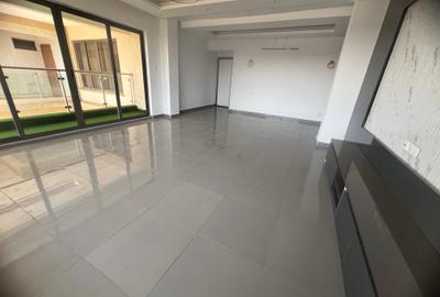 3 Bed Apartment with En Suite in Kilimani - 4