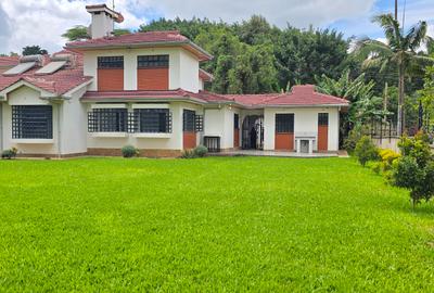 4 Bed Townhouse with En Suite at Lavington Road - 2