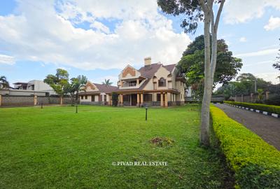 5 Bed House with Swimming Pool in Runda - 2