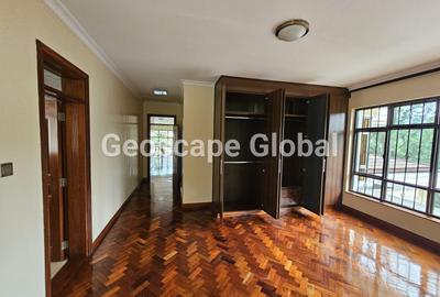 5 Bed House with En Suite in Kitisuru