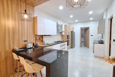 4 Bed Apartment with En Suite in Westlands Area - 3