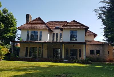 5 Bed House with En Suite at Runda Road