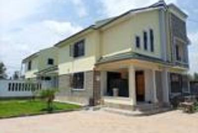 4 Bed Townhouse with En Suite at Kitengela
