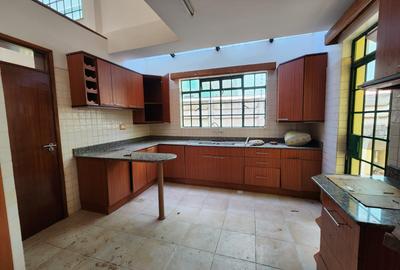4 Bed Townhouse with En Suite at Kileleshwa - 3