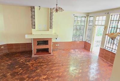 5 Bed Townhouse with En Suite at Lavington