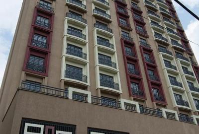 Serviced 1 Bed Apartment with En Suite at Westlands Close