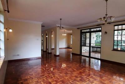 4 Bed Townhouse with En Suite in Lavington