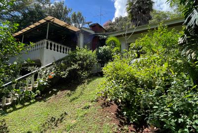 4 Bed Villa with En Suite in Spring Valley