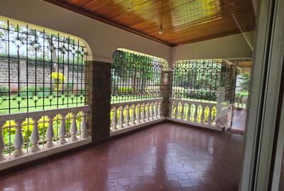 4 Bed House in Rosslyn - 3