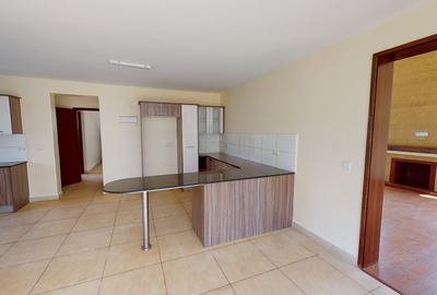 4 Bed House with En Suite in Kitisuru