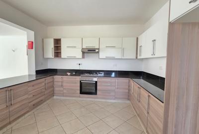 2 Bed Apartment with En Suite at Brookside Drive - 3