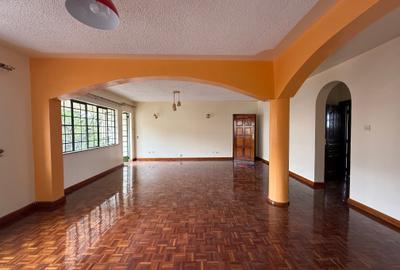 4 Bed Apartment with En Suite in Lavington