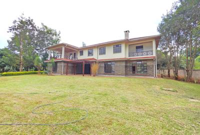 5 Bed House with En Suite in Runda