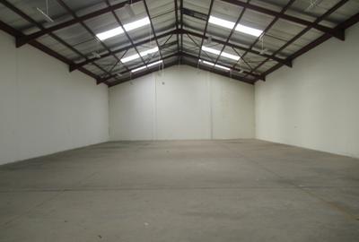 Warehouse with Service Charge Included at Airport