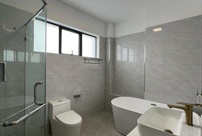 5 Bed Apartment with En Suite at Oledume Road