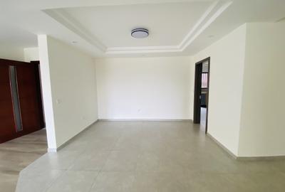 3 Bed Apartment with En Suite in Kileleshwa