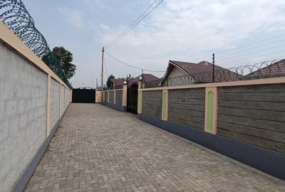 3 Bed House with En Suite at Mugutha Area