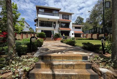 5 Bed House with En Suite in Gigiri - 3