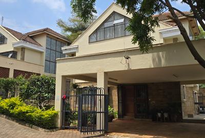 5 Bed Townhouse with En Suite at Lavington Green - 2