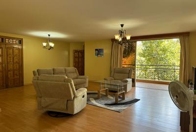 Furnished 3 Bed Apartment with Swimming Pool in Brookside