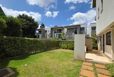 5 Bed Townhouse with En Suite at Lavington Green