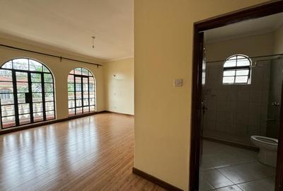 4 Bed Townhouse with En Suite in Kiambu Road