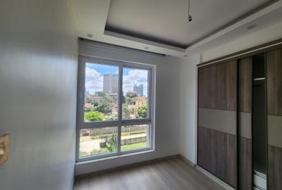1 Bed Apartment with En Suite at Westlands Road - 2