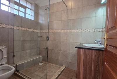 4 Bed House with En Suite at Kirawa Road - 4