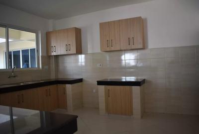 2 Bed Apartment with Gym in Kilimani - 4