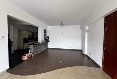 3 Bed Apartment with En Suite in Westlands Area