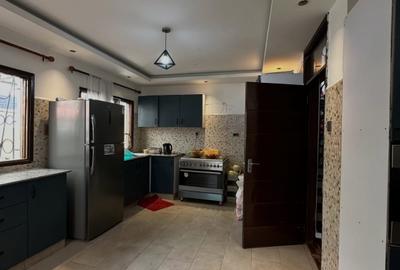 4 Bed Townhouse with En Suite in Kilimani - 4