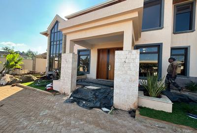 5 Bed House with En Suite at Runda