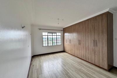 2 Bed Apartment with En Suite in Rhapta Road - 4