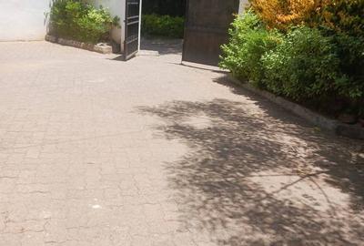 5 Bed Townhouse with En Suite at Othaya