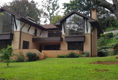 5 Bed House with En Suite at Lone Tree 55 - 3