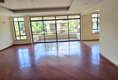 5 Bed Townhouse with En Suite at Lavington Green - 3