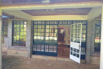 4 Bed House with En Suite at