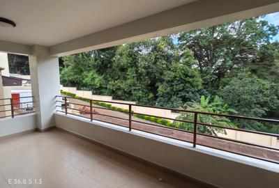 5 Bed Townhouse with En Suite at Lavington - 3