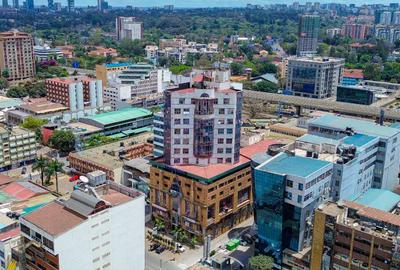 700 ft² Commercial Property with Service Charge Included in Westlands Area