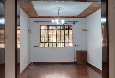 5 Bed Townhouse with En Suite in Lavington