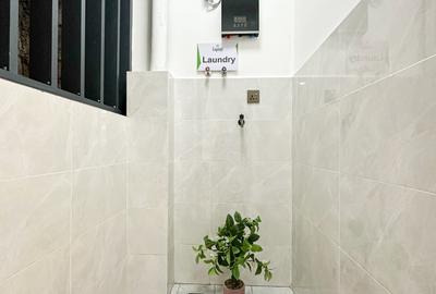 1 Bed Apartment with En Suite in Riverside - 3