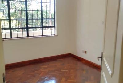 4 Bed House with En Suite at Runda