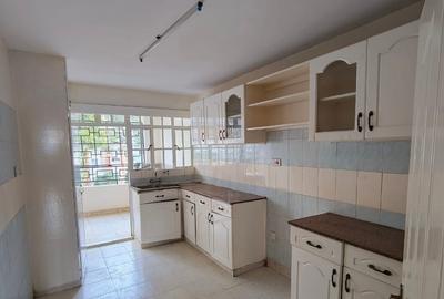 3 Bed Apartment with En Suite at Valley Arcade