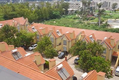 4 Bed Townhouse with En Suite at Langata Road